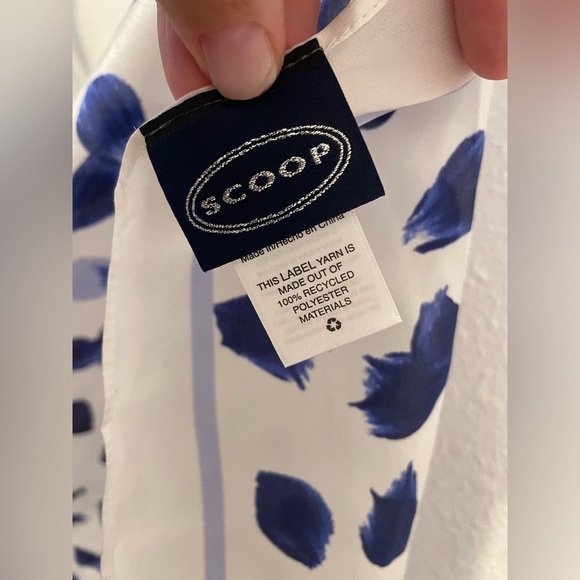 SCOOP 100% SILK Scarf White Blue Print 35 X 35 Square - Picture 3 of 6